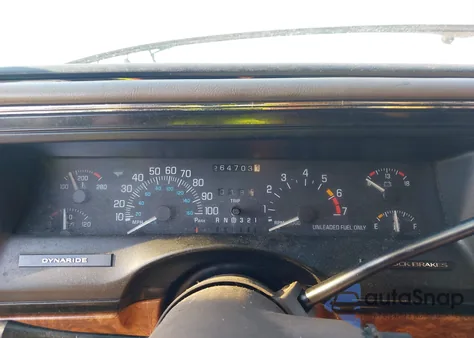 1996 Buick Park Avenue z USA, uszkodzony, nr VIN 1G4CW52K4TH608631